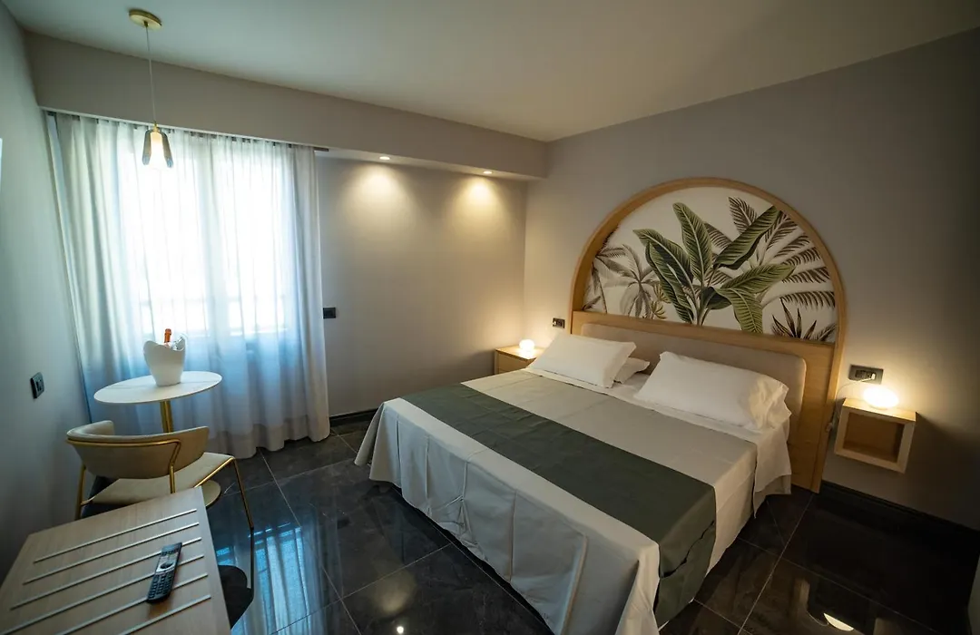 Ingrid Rooms Tropea-1
